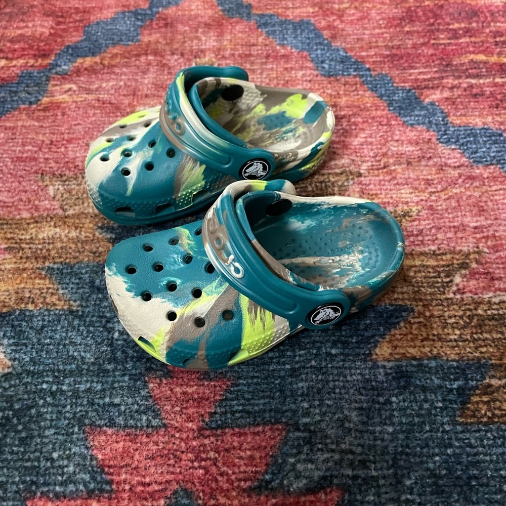 CROCS Kids Teal and Lime Clogs